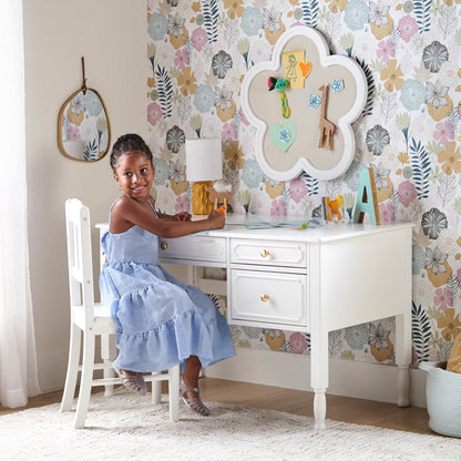 G27680 Avery Desk and Chair Lifestyle 1109 Main