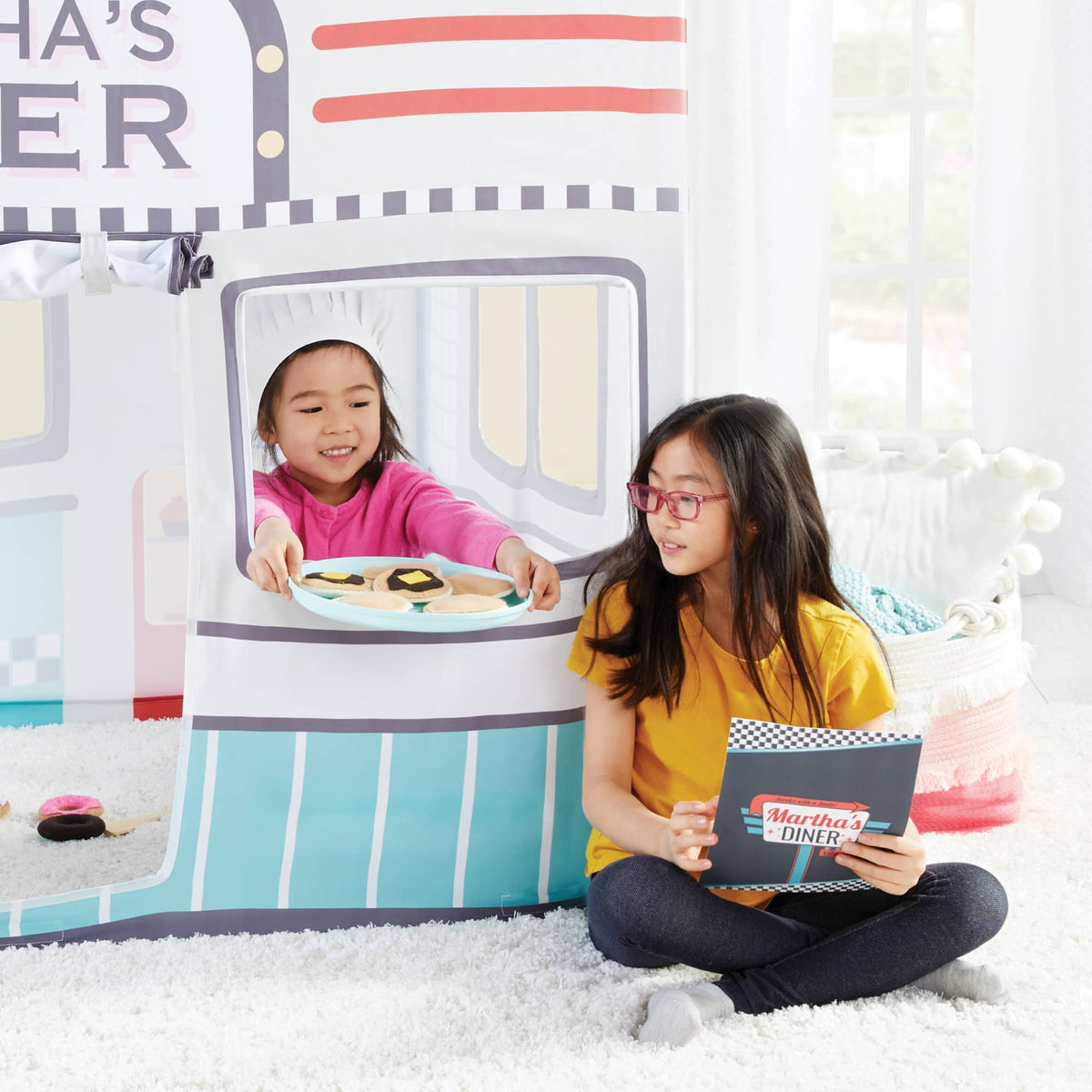G78100 Martha Stewart Play Tent Diner Lifestyle Detail 3