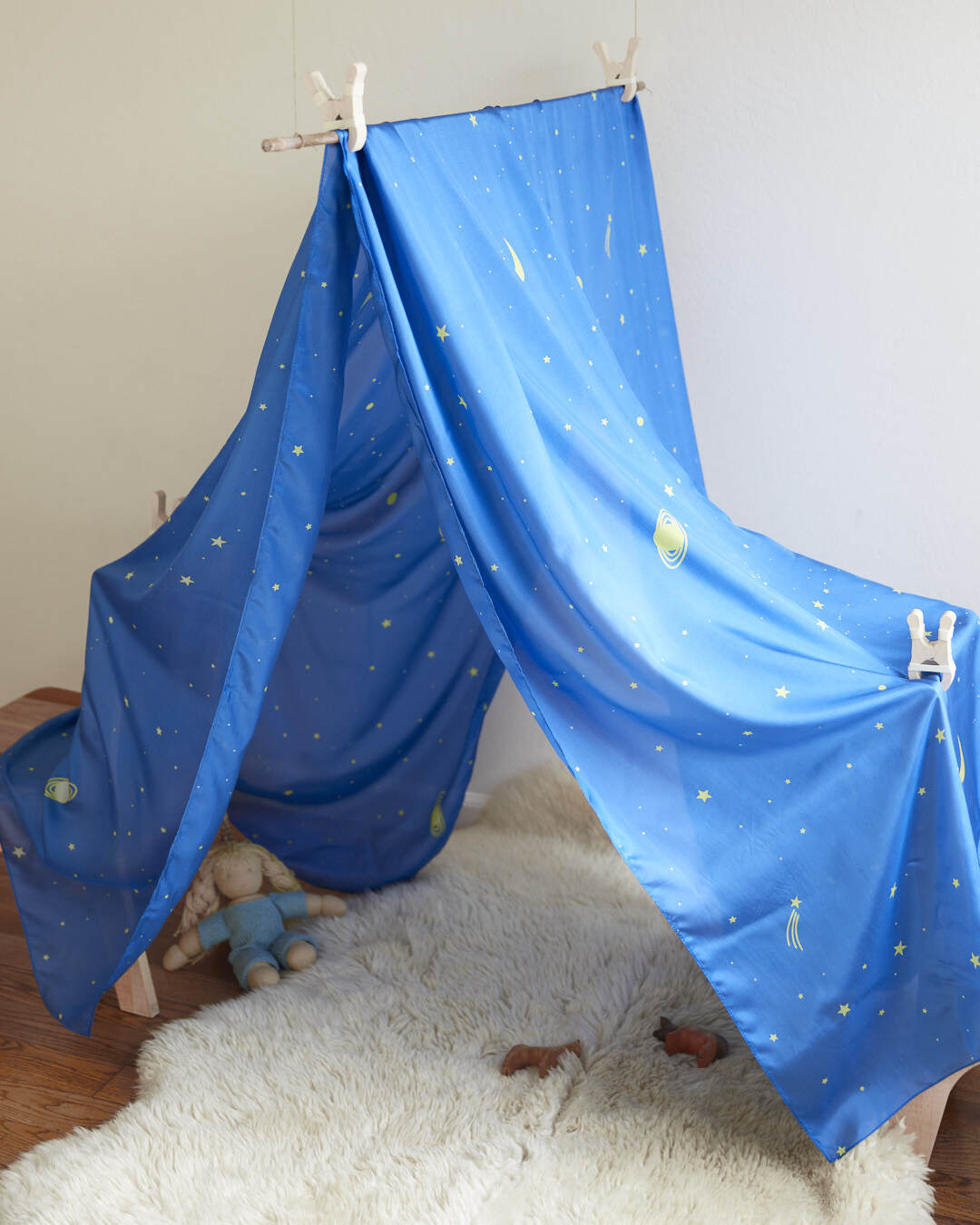 A picture of blue canopy