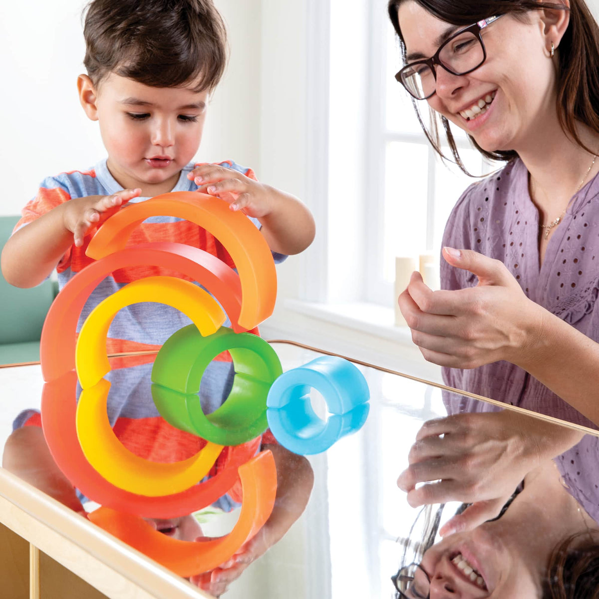 G7500 Discovery Stackers Rainbow Arch Lifestyle 2 | Rainbow