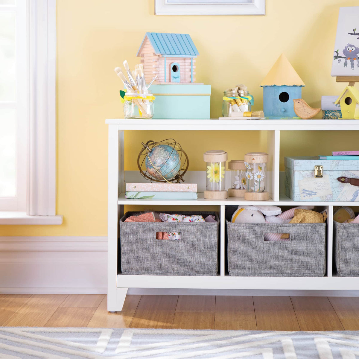 G76804 White Low Bookcase Environmental 3 | Linen White